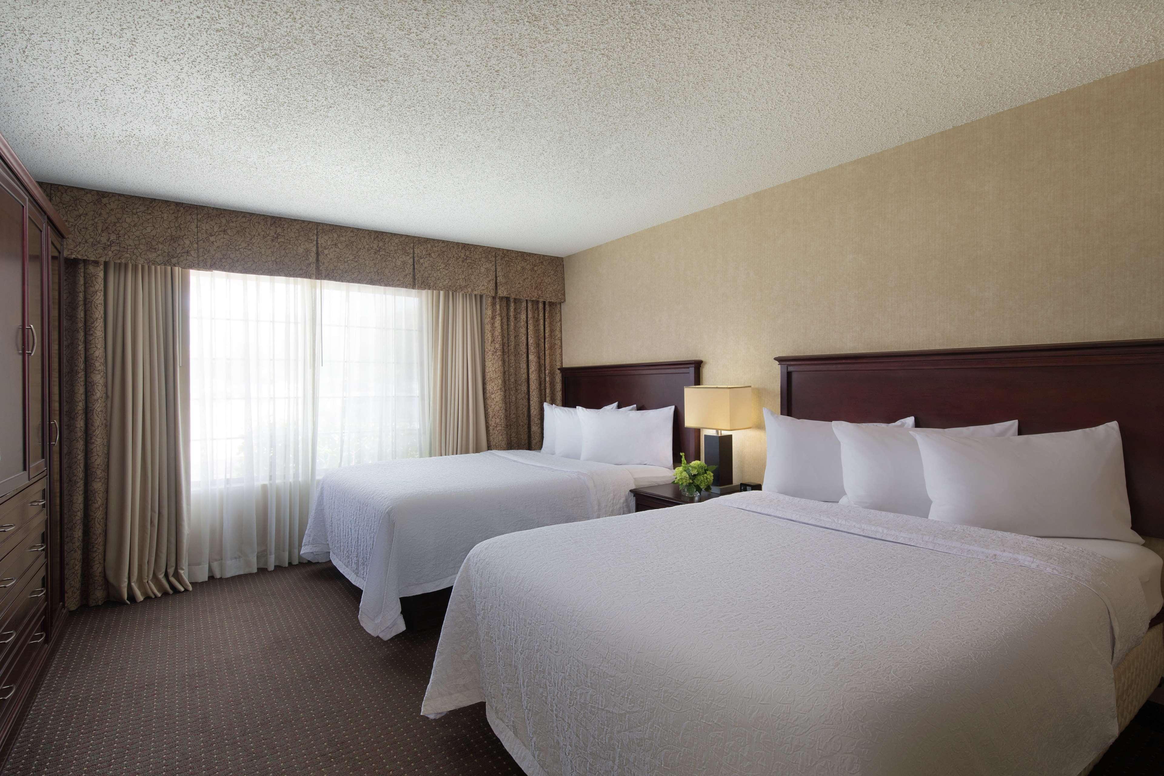 Embassy Suites Lubbock Ngoại thất bức ảnh