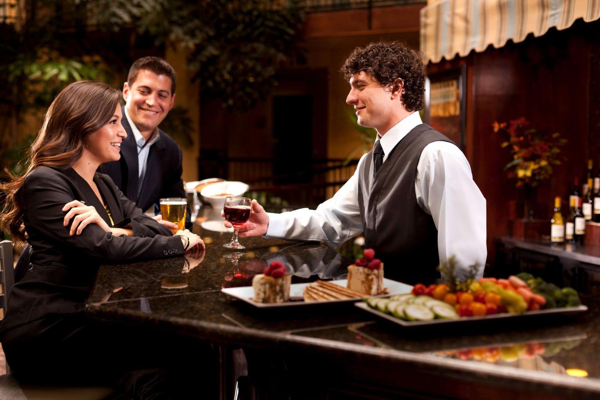 Embassy Suites Lubbock Ngoại thất bức ảnh