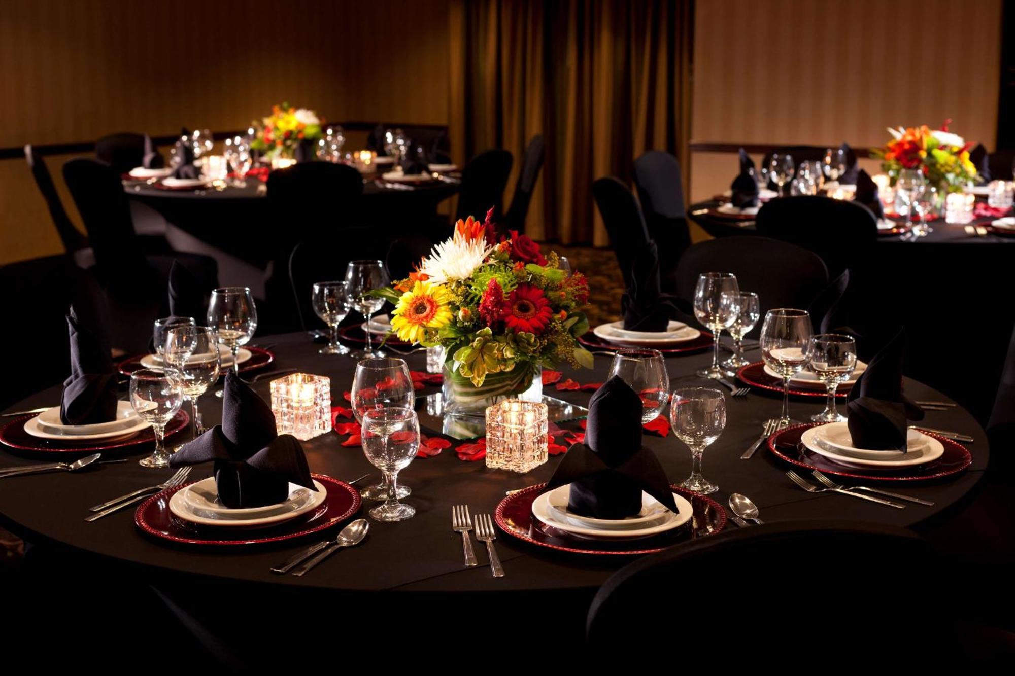 Embassy Suites Lubbock Ngoại thất bức ảnh